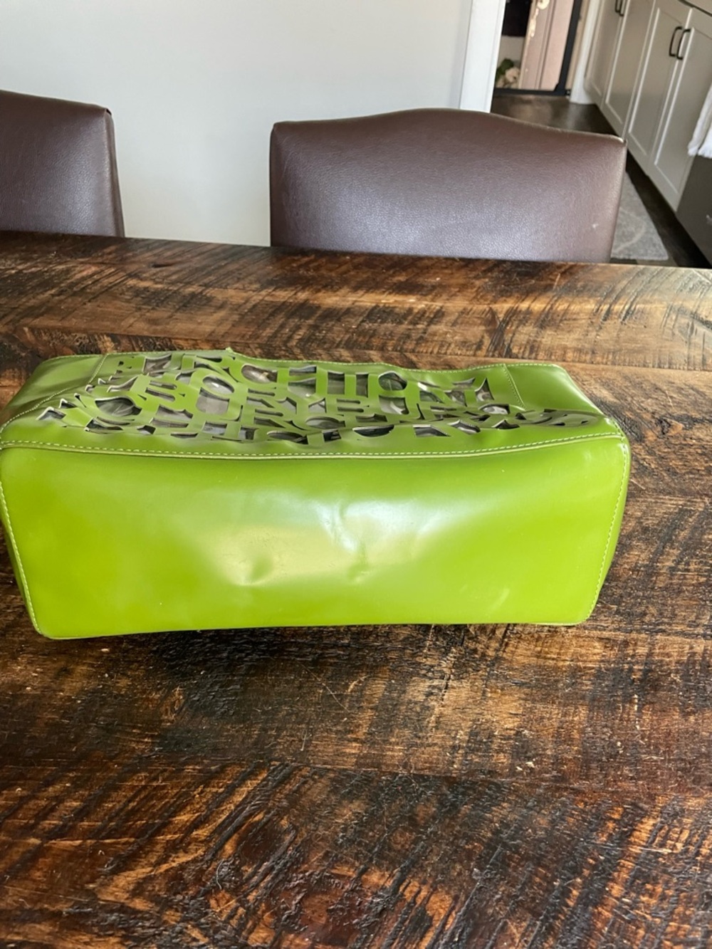 Tory Burch Green Laser-Cut Logo Tote - Picture 4 of 6